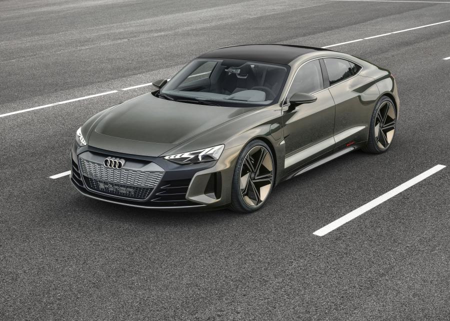  Audi e-tron GT Concept 2018 года  (фото 26 из 69)